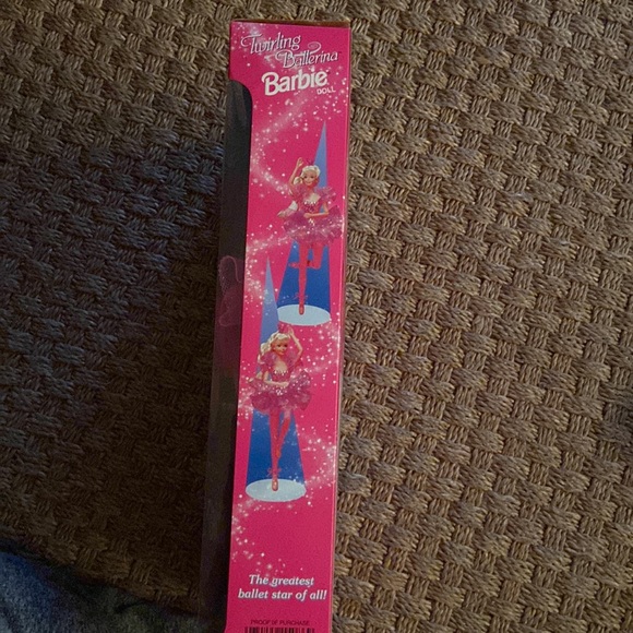 BRAND NEW IN BOX Twirling Ballerina Barbie - Picture 4 of 8